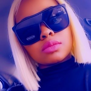 Meet your Posher, Santarosa